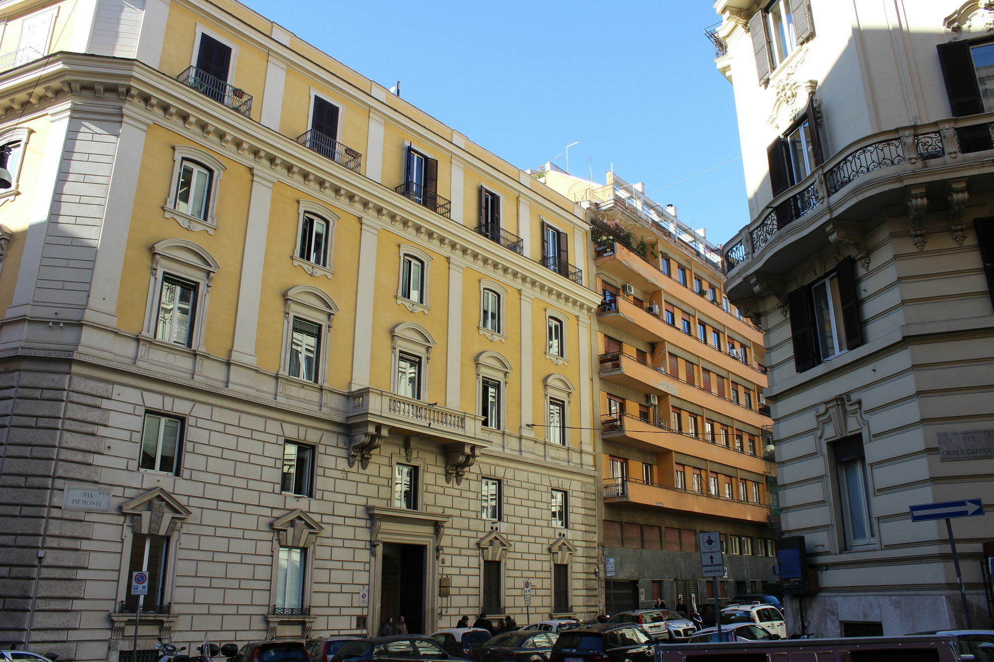 Residenza Monfy Hotel Rome Exterior photo